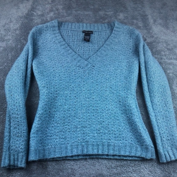 Sweaters - Women’s V-Neck Knit Sweater in Light Teal Blue